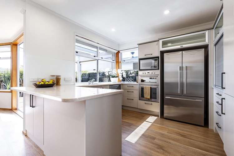 11 George Street New Plymouth Central_14