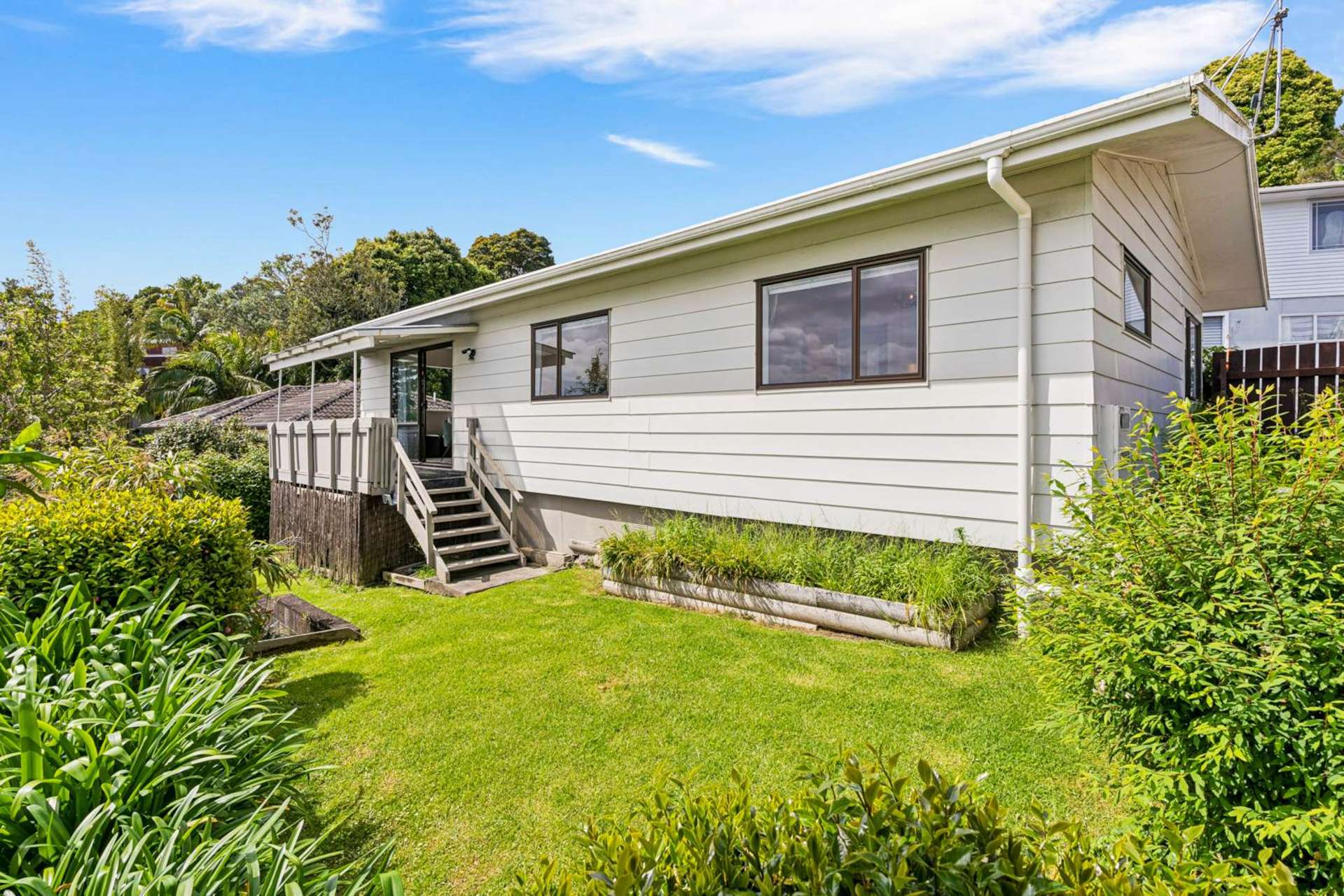 25A Downing Street Glenfield_0