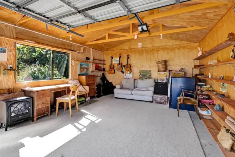 1 Mahuru Lane Okato_23