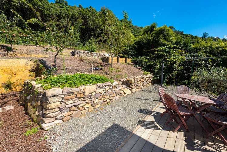 13a Beach Place Havelock_8