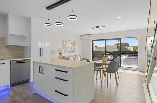1/18 Hutchinsons Road 1648_2