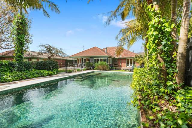 221 Grange Road Otumoetai_1