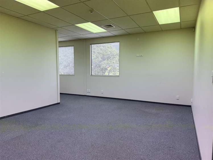 Level 1, 12 Hagley Street Porirua_5