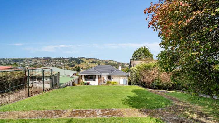 54 Waldron Crescent Green Island_24