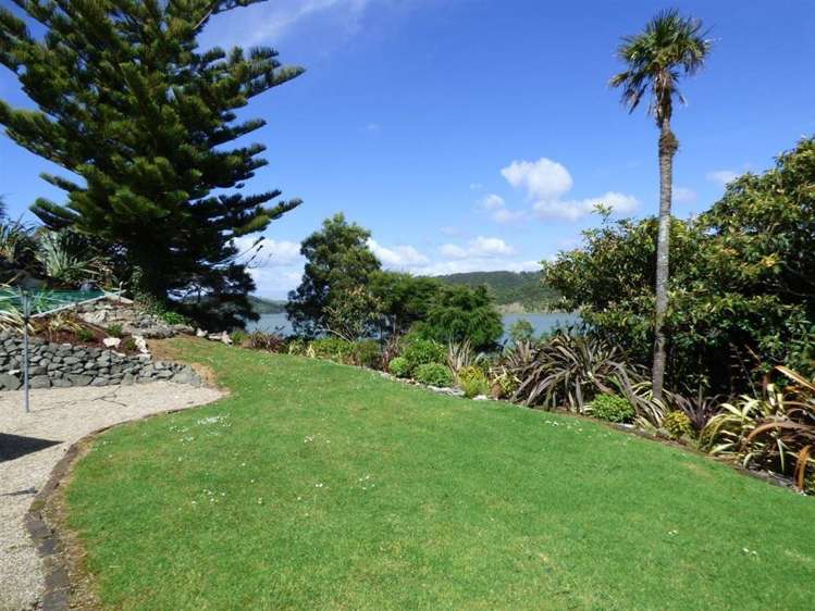 1233 Te Waitere Road Taharoa_23