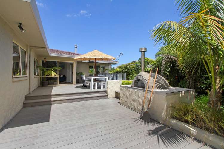 27 Stella Drive Clarks Beach_43