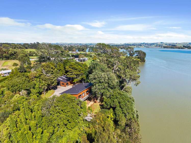 115 Waitangi Falls Road Glenbrook_41