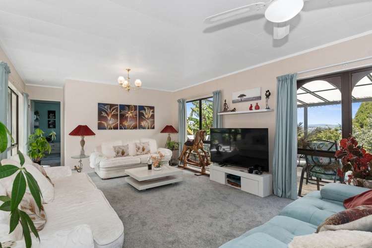 54 Eureka Place Parahaki_4