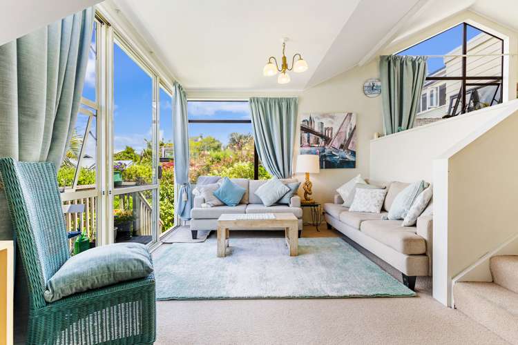 2/9 Calliope Road Devonport_2