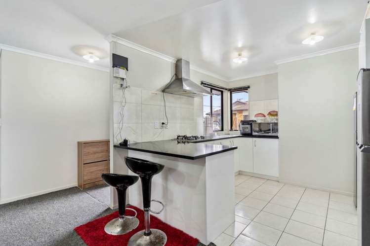 12 Katana Lane Takanini_13