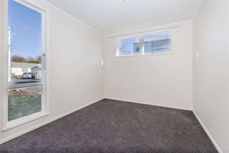 40 May Street Hamilton East_10