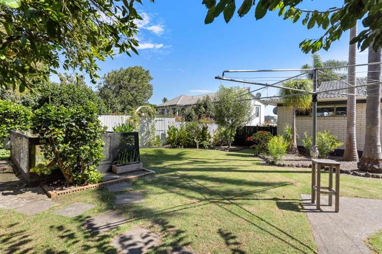 80 Torkar Road Clarks Beach_9