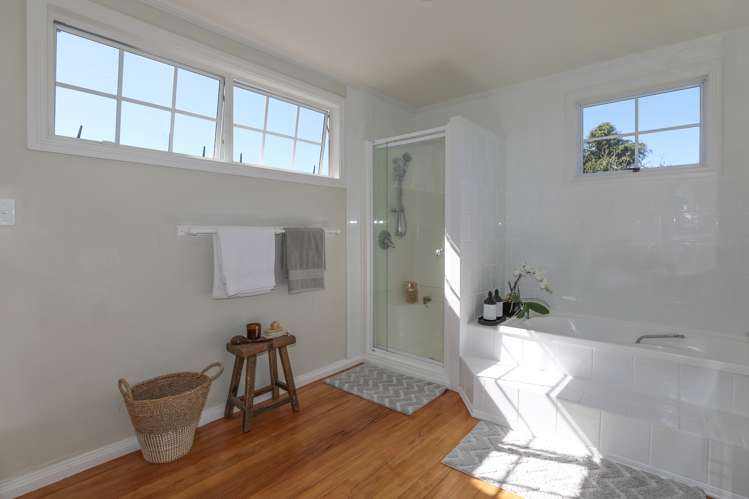 20 Sunset Street Hilltop_31