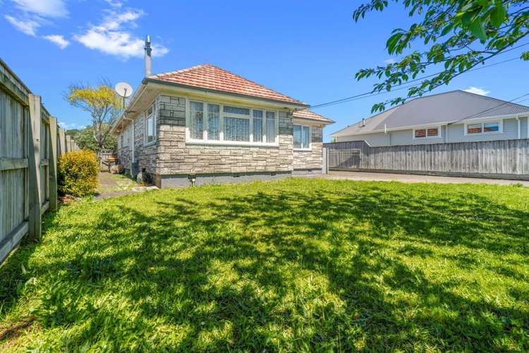 19 Walsh Road Westown_23