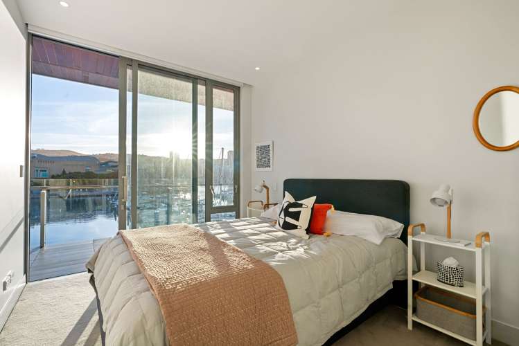 3b/6 Clyde Quay Wharf Te Aro_24