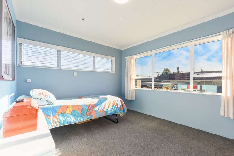 38 Farnham Drive Richmond_16