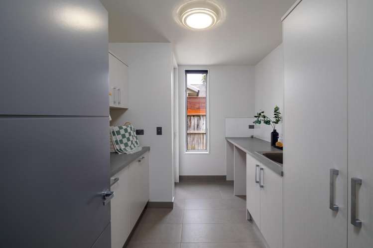 10 Hatton Court Northwood_33