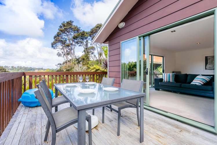 85 Laingholm Drive Laingholm_11