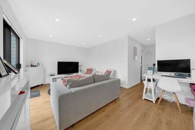 44B Freeland Avenue_2