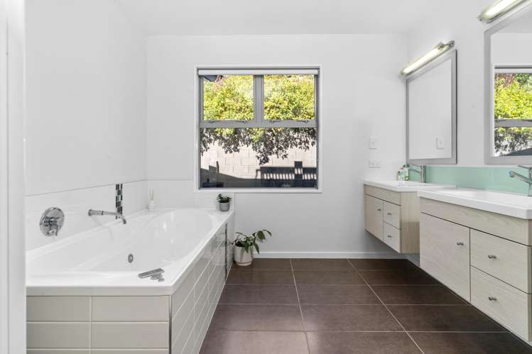 8 Quarry Hill Terrace Kennedys Bush_16