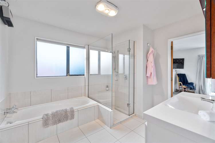 2 Fadges Lane Bryndwr_13