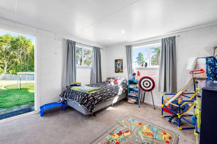 115 Basley Road Owhata_16