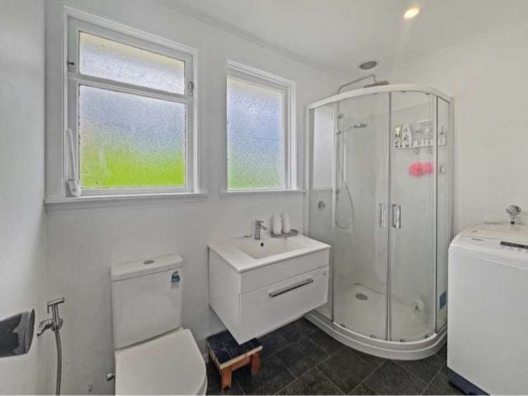 17 Davidson Crescent Tawa_1