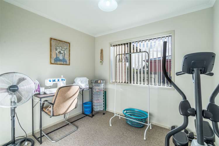 7 Crowther Crescent Heidelberg_12