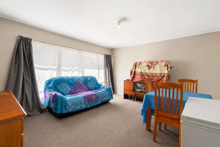 7 Manston Road Mangere_7