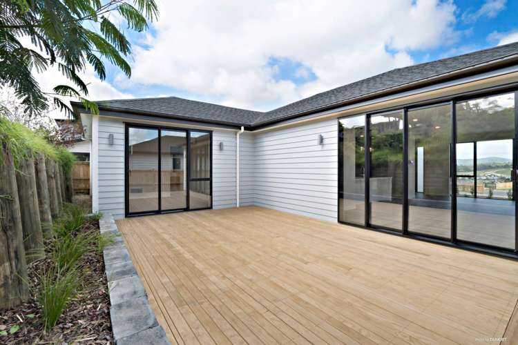 6 Tararua Street Massey_11