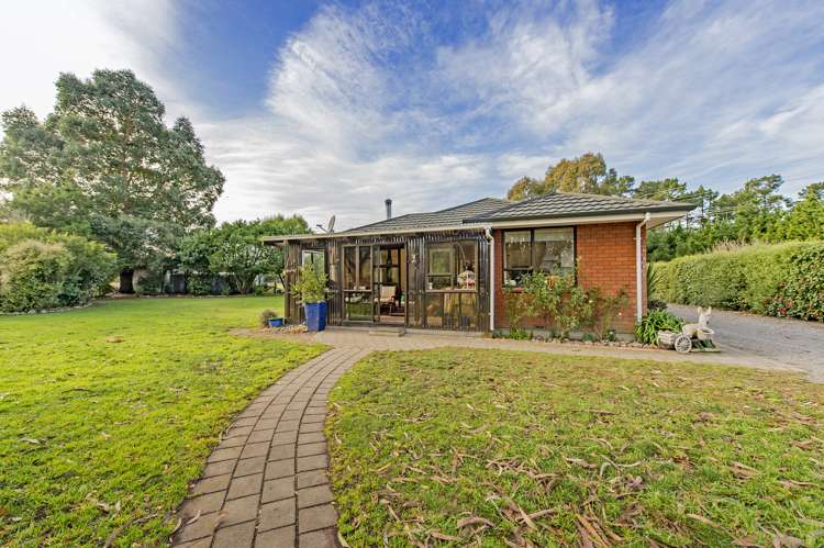 862 Oxford Road Fernside_24