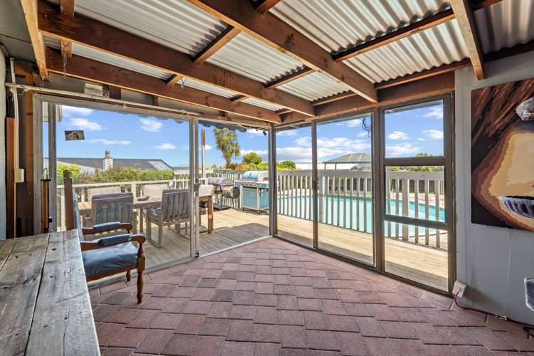 8 Pikitea Road Mangere Bridge_12