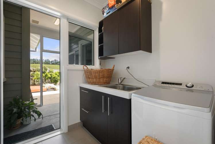 31 Ocean Breeze Drive Waihi Beach_11