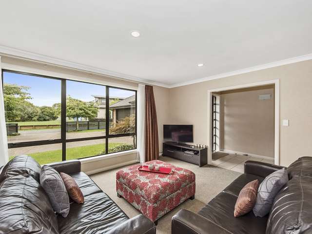 7 Compton Grove Huntington_2