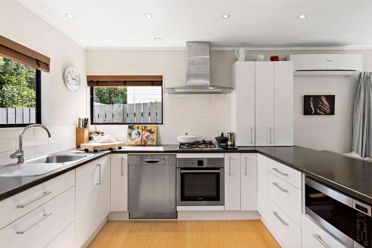 2/25 Montrose Street Point Chevalier_5