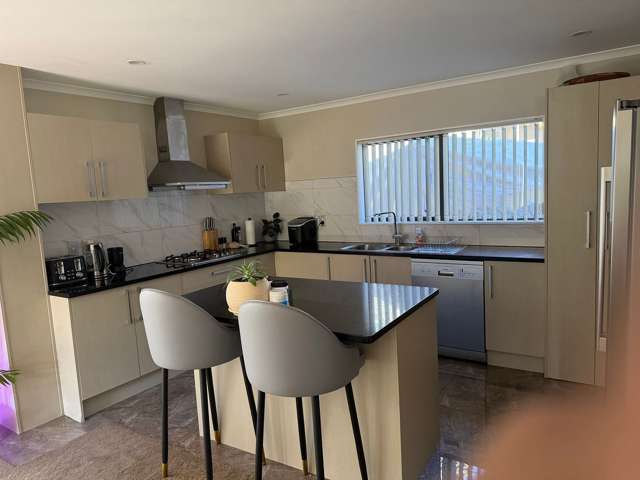 4/813 Te Atatu Road Te Atatu Peninsula_1
