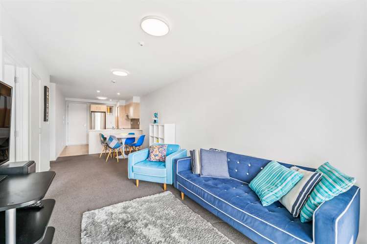 121/17 Link Crescent Stanmore Bay_8