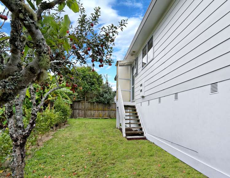 158 Solar Road Glen Eden_14