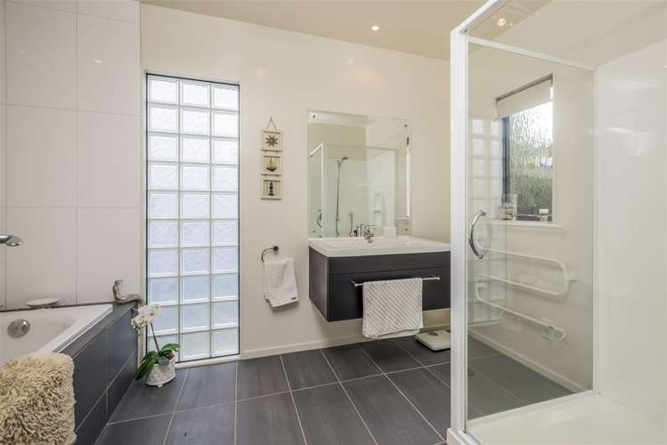 17 Campbell Road Maraetai_24