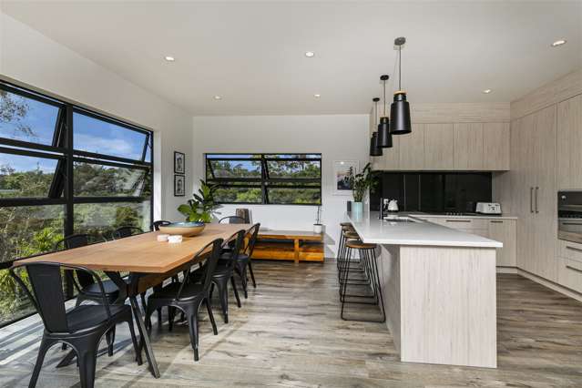 2/149j Glengarry Road Glen Eden_3