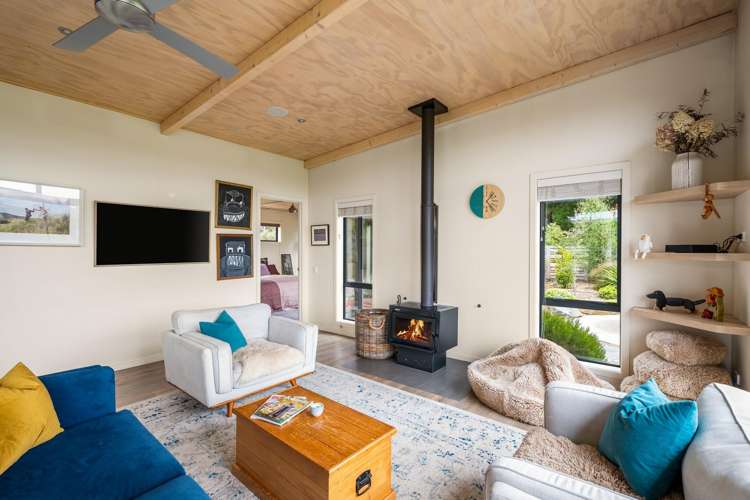 4 Goldie Lane, Albert Town Wanaka_12