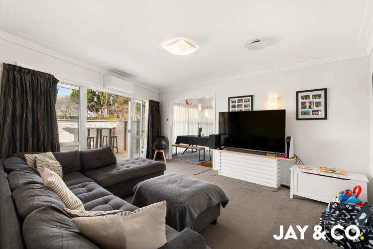 25 Sterling Avenue Manurewa East_2