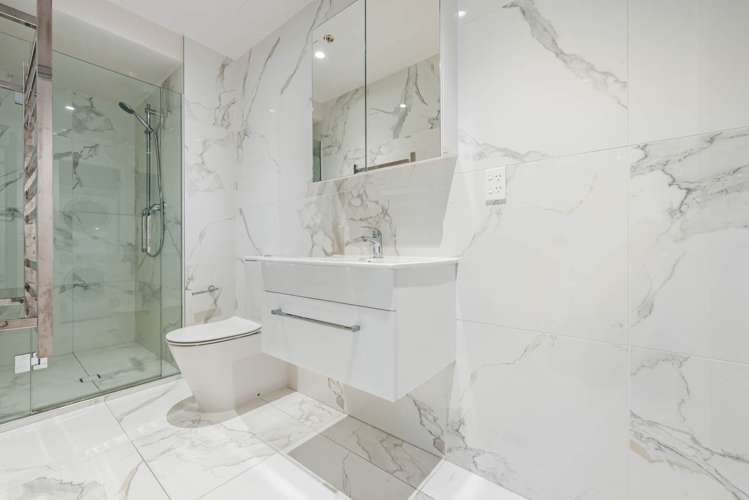 703/47 Beach Road Auckland Central_7