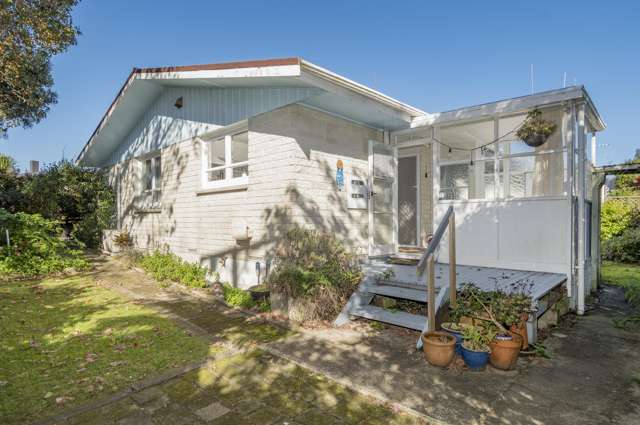 1a Mahoe Street Matua_4