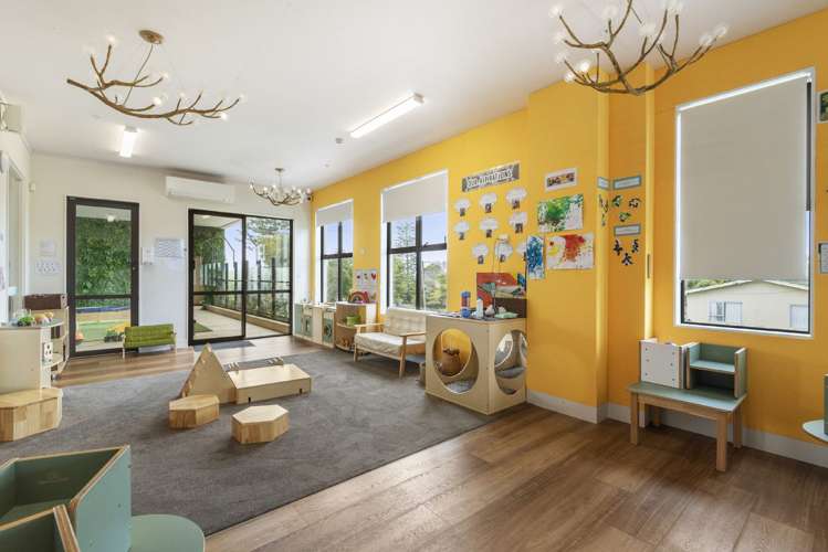 3145 Great North Road New Lynn_23