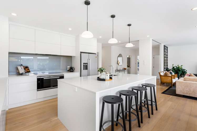 11 Lawndale Place St Heliers_13