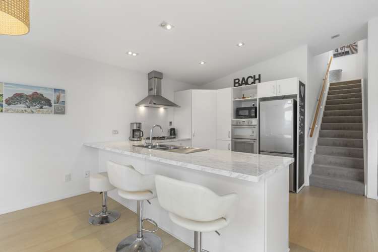 11a William Bayes Place Red Beach_14