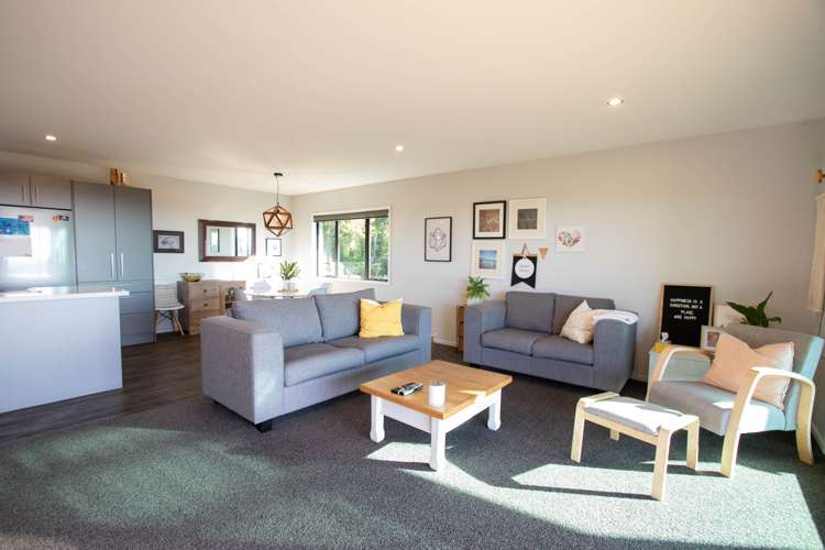 10 Little Paddock Hokitika_7