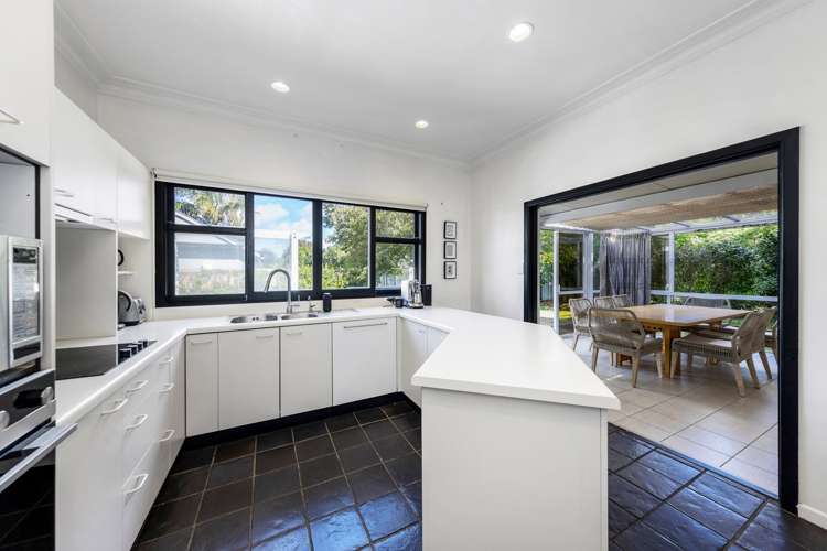 9 Glamis Avenue Manly_14