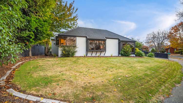 45 Karnak Crescent Russley_17